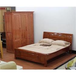 Giường gỗ tự nhiên mẫu 01